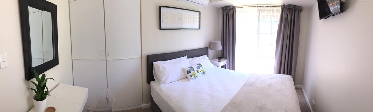Murdoch Station Bed & Breakfast Пърт Екстериор снимка
