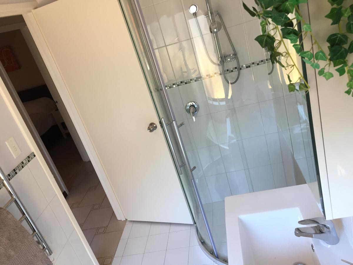 Murdoch Station Bed & Breakfast Пърт Екстериор снимка